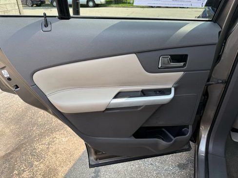 Used 2013 Ford Edge Limited FWD image 16