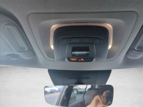Certified 2025 Toyota Corolla Cross XLE FWD image 18