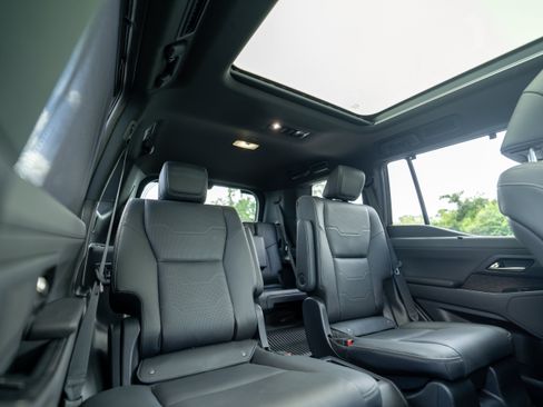 Used 2025 Lexus GX 550 AWD/4WD image 10