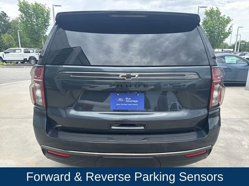 Used 2022 Chevrolet Tahoe Z71 w/ Luxury Package AWD/4WD image 5