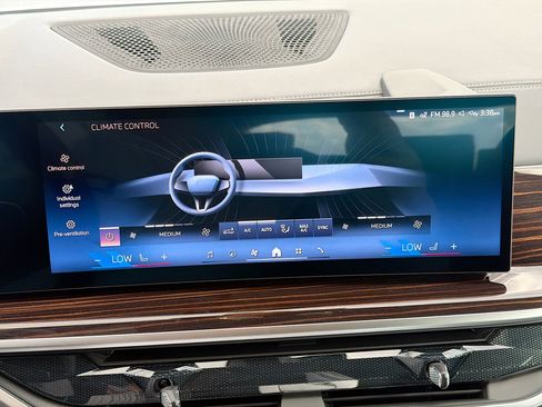 New 2026 BMW X5 sDrive40i image 35