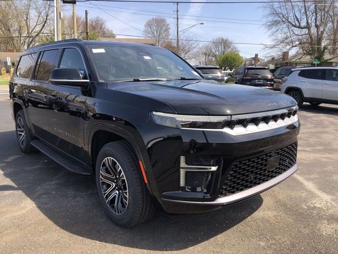 New 2026 Jeep Grand Wagoneer L 4WD image 15