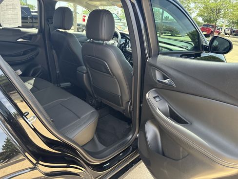 Used 2023 Buick Encore GX Select w/ Sport Touring Package FWD image 13