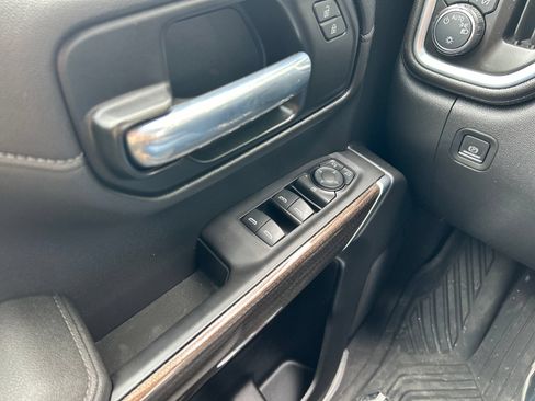 Used 2021 Chevrolet Silverado 1500 LT Trail Boss AWD/4WD image 12