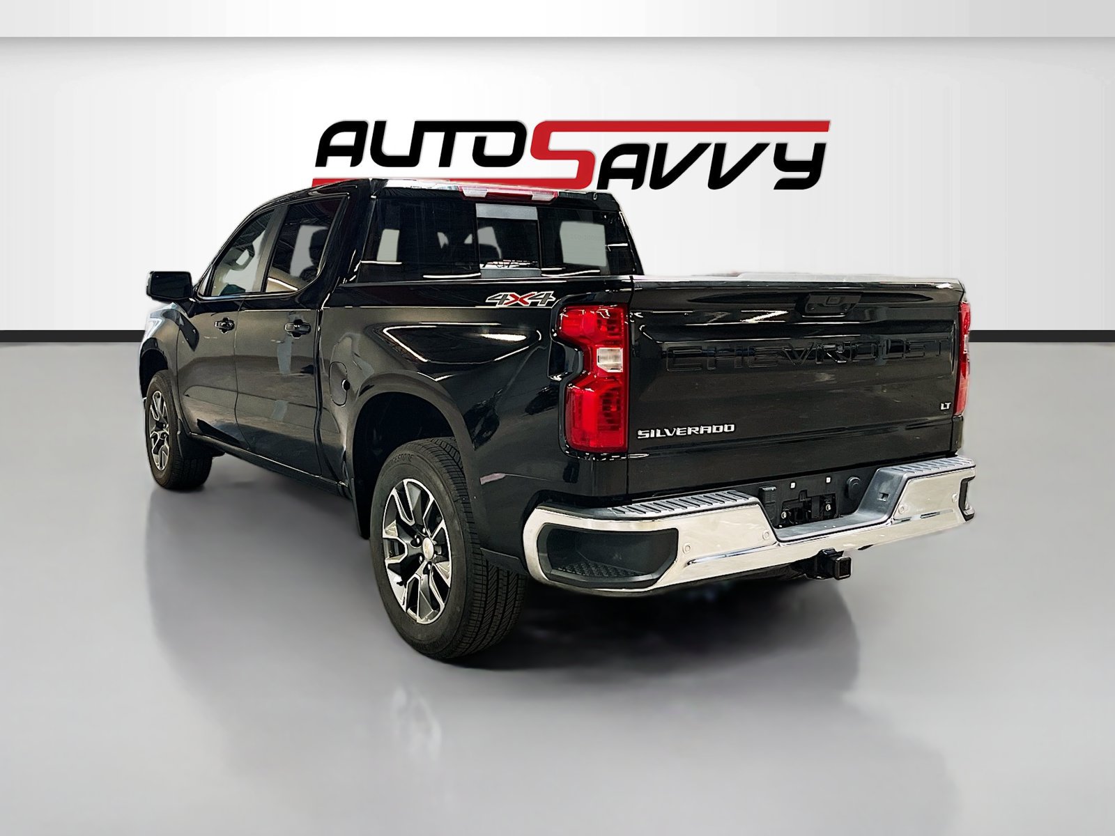 Used 2025 Chevrolet Silverado 1500 LT AWD/4WD image 5