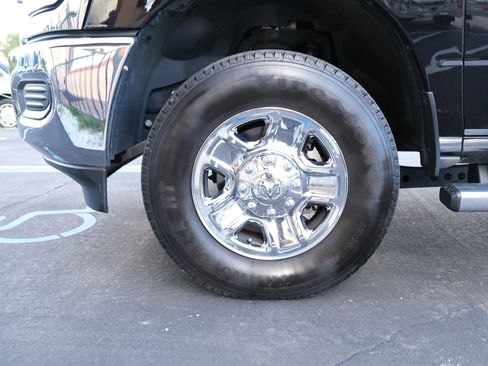 Used 2024 RAM 2500 Tradesman w/ Safety Group image 12