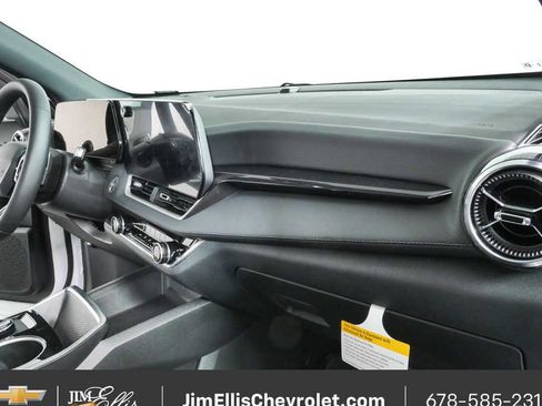 New 2026 Chevrolet Equinox LT w/ Midnight Edition FWD image 23
