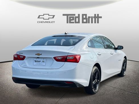 Used 2023 Chevrolet Malibu LS w/ Driver Confidence Package image 4