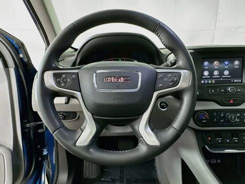 Used 2020 GMC Terrain SLE w/ Driver Convenience Package FWD image 16