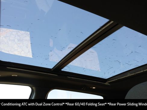 New 2026 RAM 1500 4x4 Crew Cab image 9