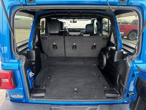 Used 2022 Jeep Wrangler Unlimited Rubicon 4xe image 7