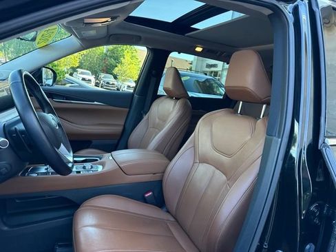 Used 2024 INFINITI QX60 Sensory w/ Vision Package AWD/4WD image 10
