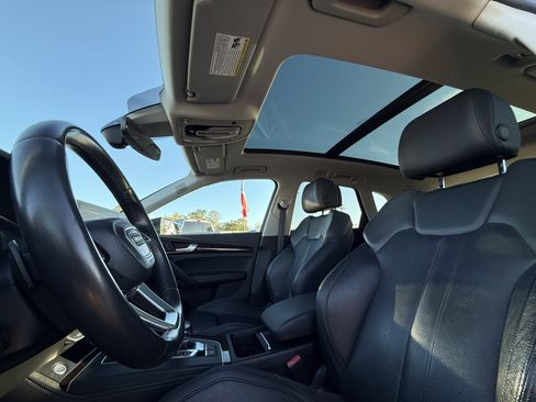 Used 2019 Audi Q5 2.0T Premium Plus w/ Premium Plus Package image 32