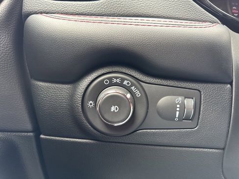 Certified 2022 Dodge Durango R/T w/ Trailer Tow Group IV image 11