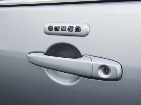 Used 2012 Ford Fusion SEL image 19