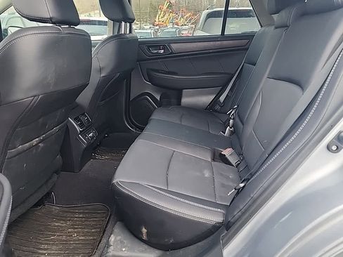 Used 2018 Subaru Outback 2.5i Limited image 6