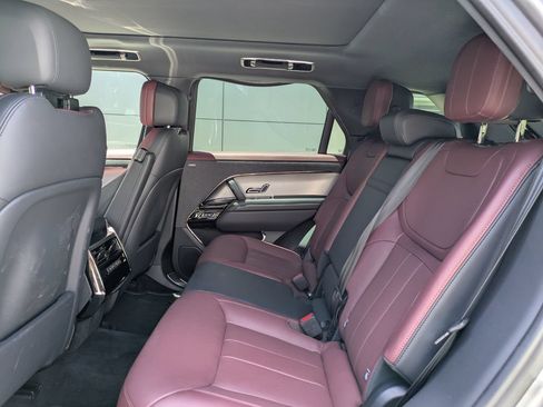 Certified 2025 Land Rover Range Rover Sport Dynamic SE AWD/4WD image 14