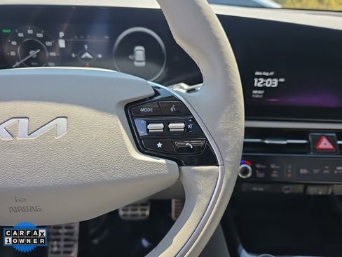 Used 2023 Kia Niro Wave image 40