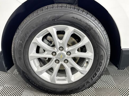 Used 2020 Chevrolet Equinox LT FWD image 37