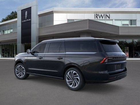New 2026 Lincoln Navigator L Reserve AWD/4WD image 4