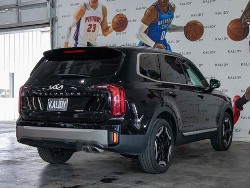 Used 2025 Kia Telluride S image 27