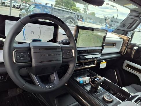 New 2025 GMC Hummer EV 2X image 5