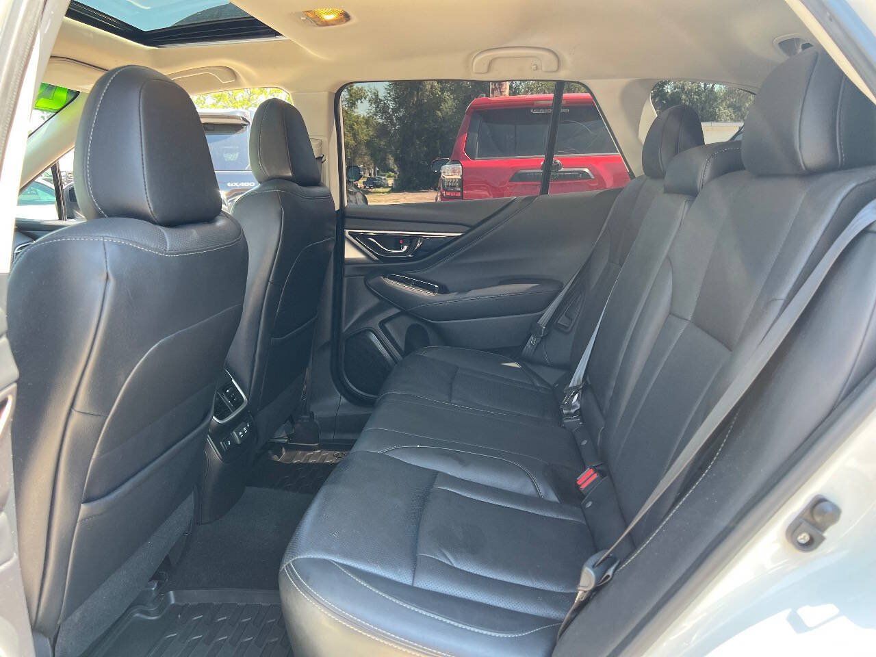 Used 2020 Subaru Outback Limited AWD/4WD image 17