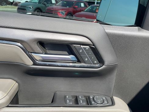 Used 2024 Chevrolet Silverado 1500 ZR2 w/ Technology Package AWD/4WD image 11