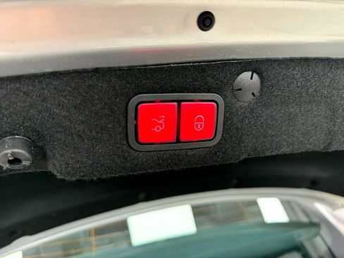 Used 2021 Mercedes-Benz C 300 4MATIC Sedan w/ Premium Package image 39