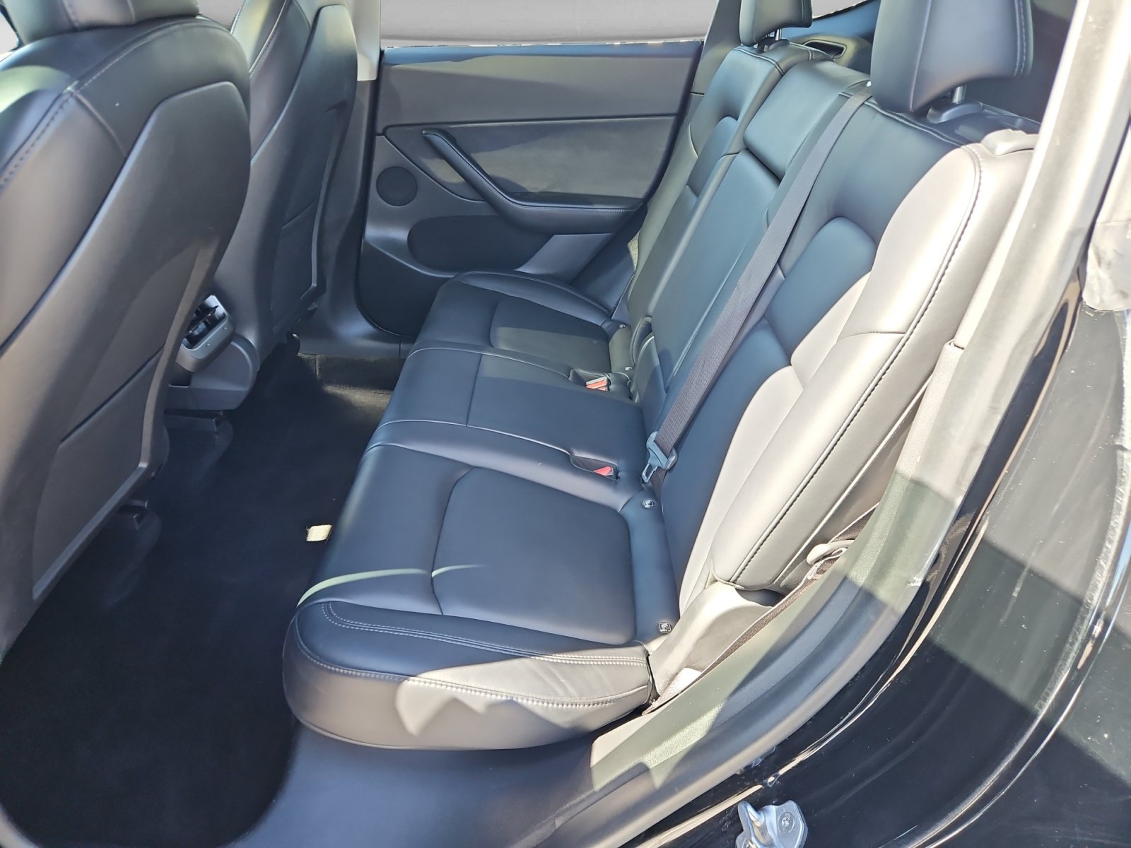 Used 2021 Tesla Model Y Long Range AWD/4WD image 14