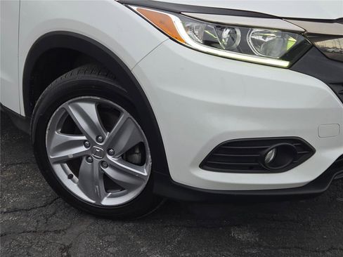 Used 2019 Honda HR-V EX image 3