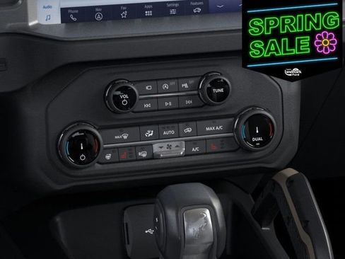 New 2025 Ford Bronco Badlands image 17