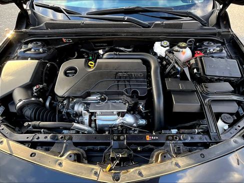 Used 2023 Chevrolet Malibu LT image 30