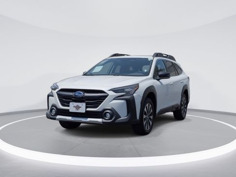 Used 2024 Subaru Outback Limited XT w/ Popular Package #2 AWD/4WD image 3