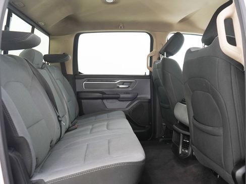 Used 2020 RAM 1500 Big Horn AWD/4WD image 12