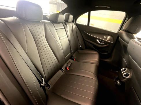 Used 2022 Mercedes-Benz E 350 Sedan image 19