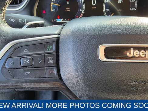 Used 2022 Jeep Grand Cherokee L Limited w/ Luxury Tech Group II image 16