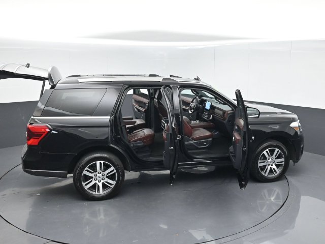 Used 2023 Ford Expedition Limited AWD/4WD image 64