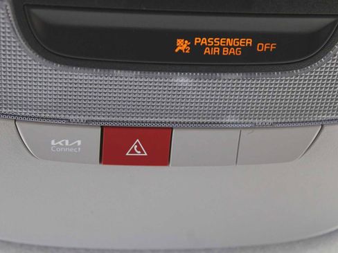 New 2025 Kia Niro EX image 51