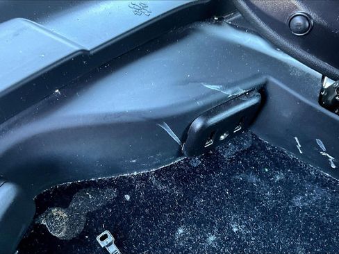 Used 2017 Chevrolet Corvette Stingray Coupe w/ Carbon Flash Badge Package image 27