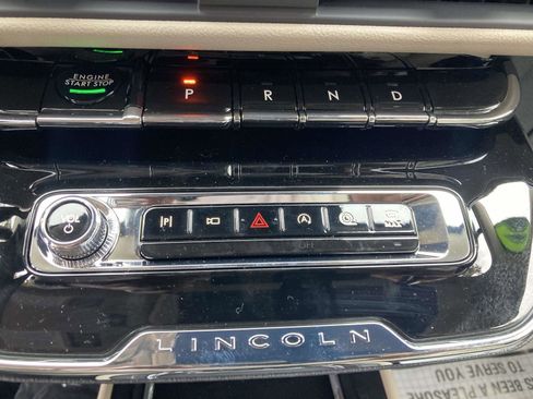 New 2026 Lincoln Corsair Premiere image 22