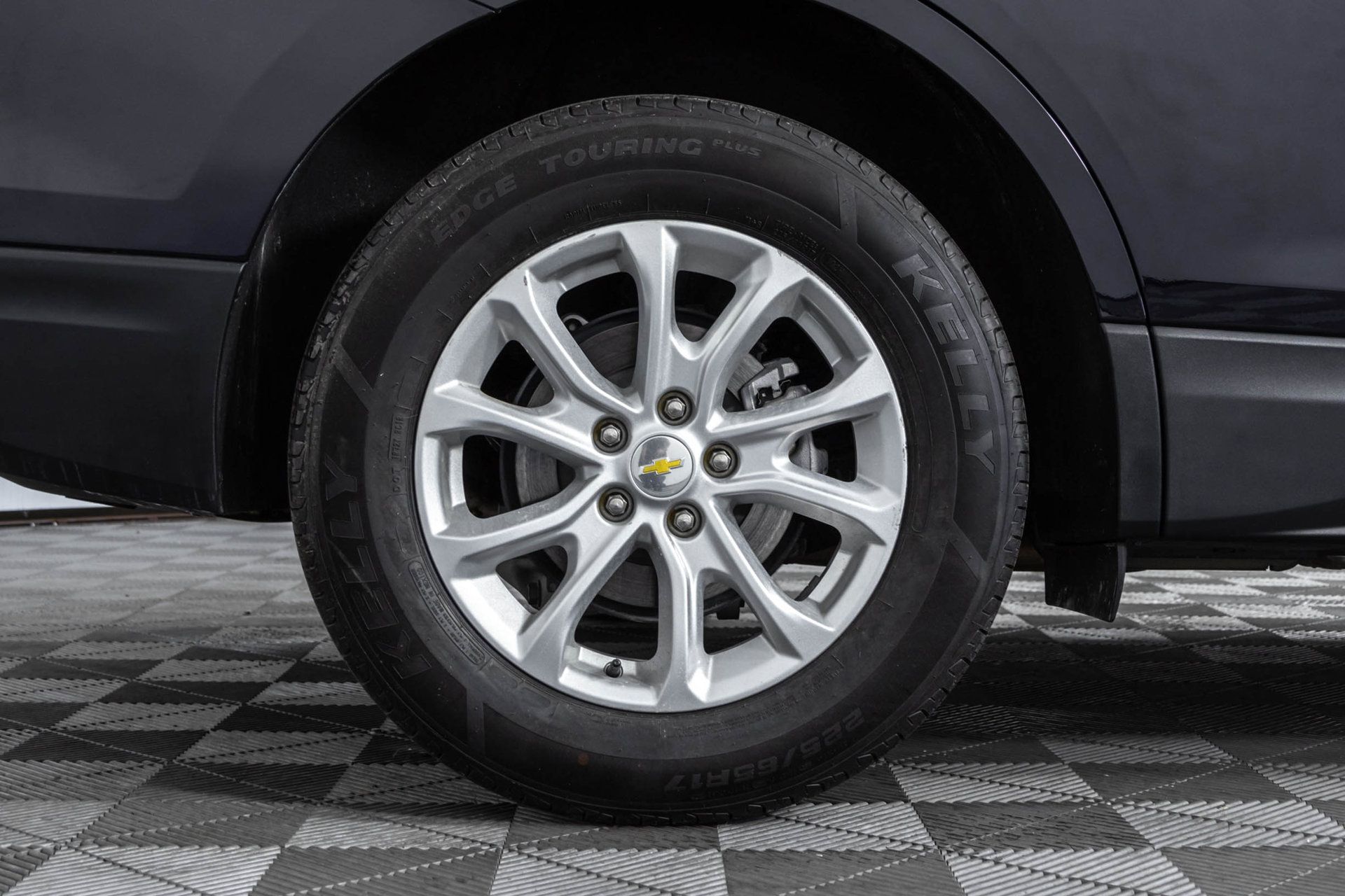 Used 2020 Chevrolet Equinox LS w/ LS Convenience Package FWD image 43