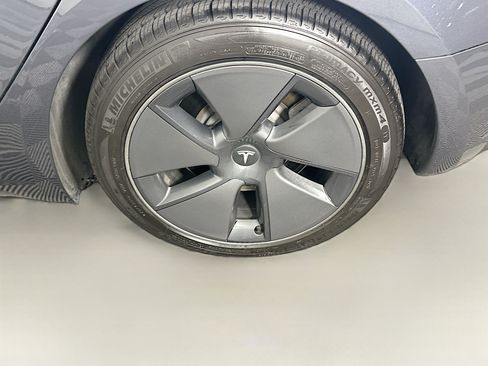 Used 2023 Tesla Model 3 Standard Range RWD image 11