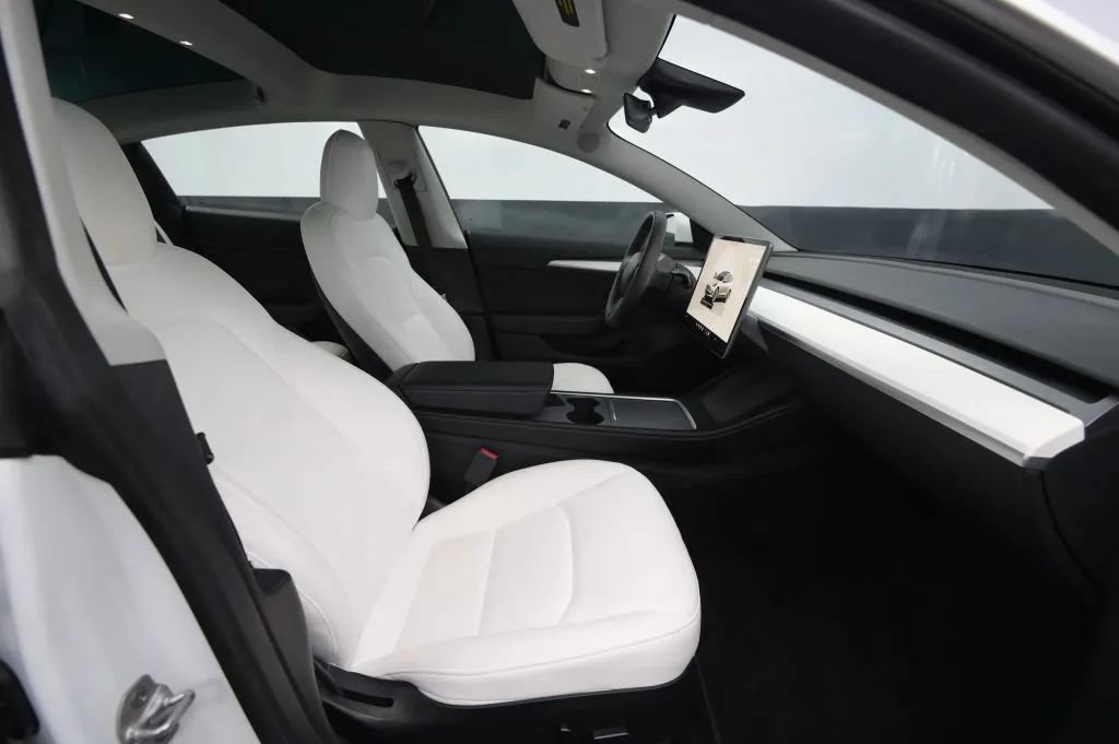 Used 2022 Tesla Model 3 Long Range AWD/4WD image 45