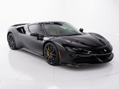 Used 2022 Ferrari SF90 Spider AWD/4WD image 15