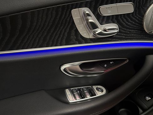 Used 2022 Mercedes-Benz E 350 Sedan image 10