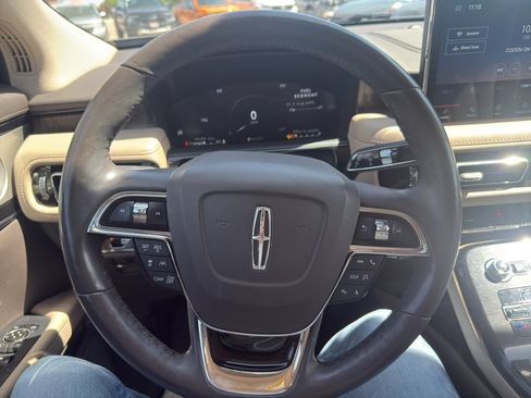Used 2023 Lincoln Nautilus Reserve w/ Equipment Group 202A AWD/4WD image 13