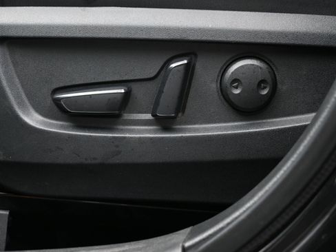 Used 2019 INFINITI QX50 Essential w/ Proactive Package FWD image 10