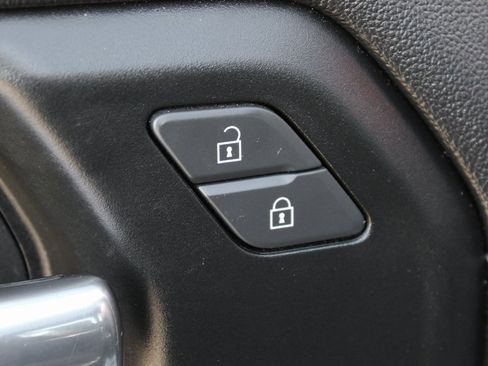 Used 2020 Chevrolet Silverado 1500 RST w/ All-Star Edition image 15