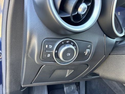 Used 2021 Alfa Romeo Stelvio Ti image 26